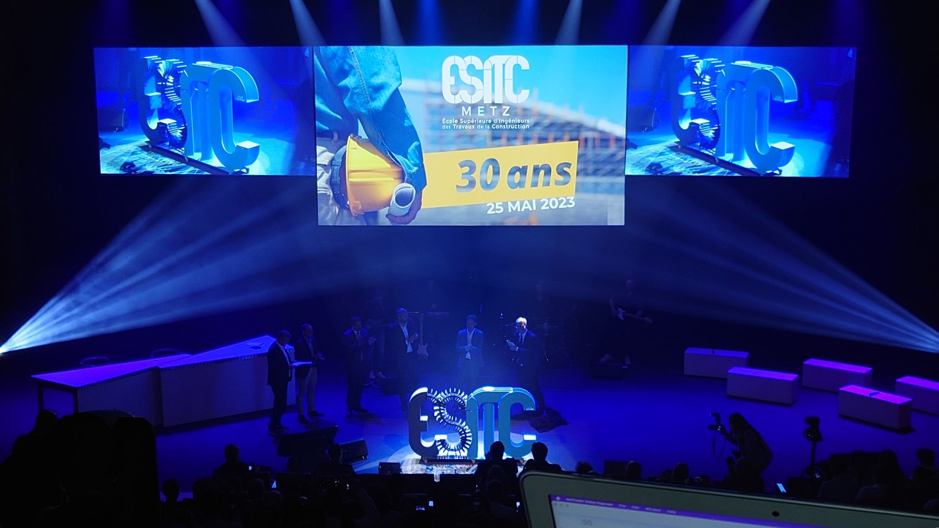 30 ans ESITC Metz — mise en scène grand plateau